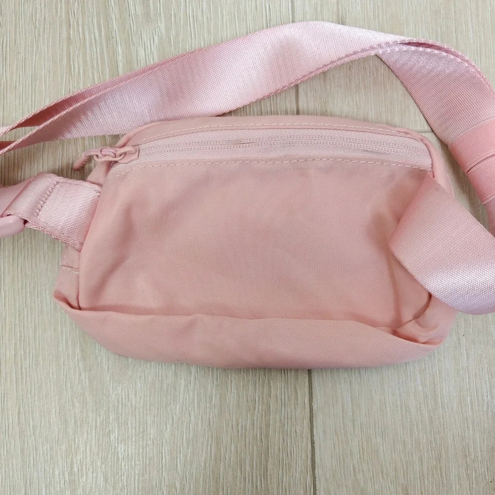 Lululemon Womens Everywhere Belt Bag OS Pink Adjustable Strap Athleisure Sporty